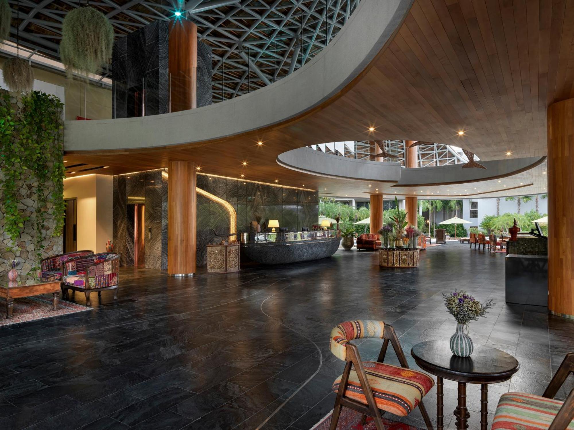 Wyndham Grand Nai Harn Beach Phuket Exterior foto