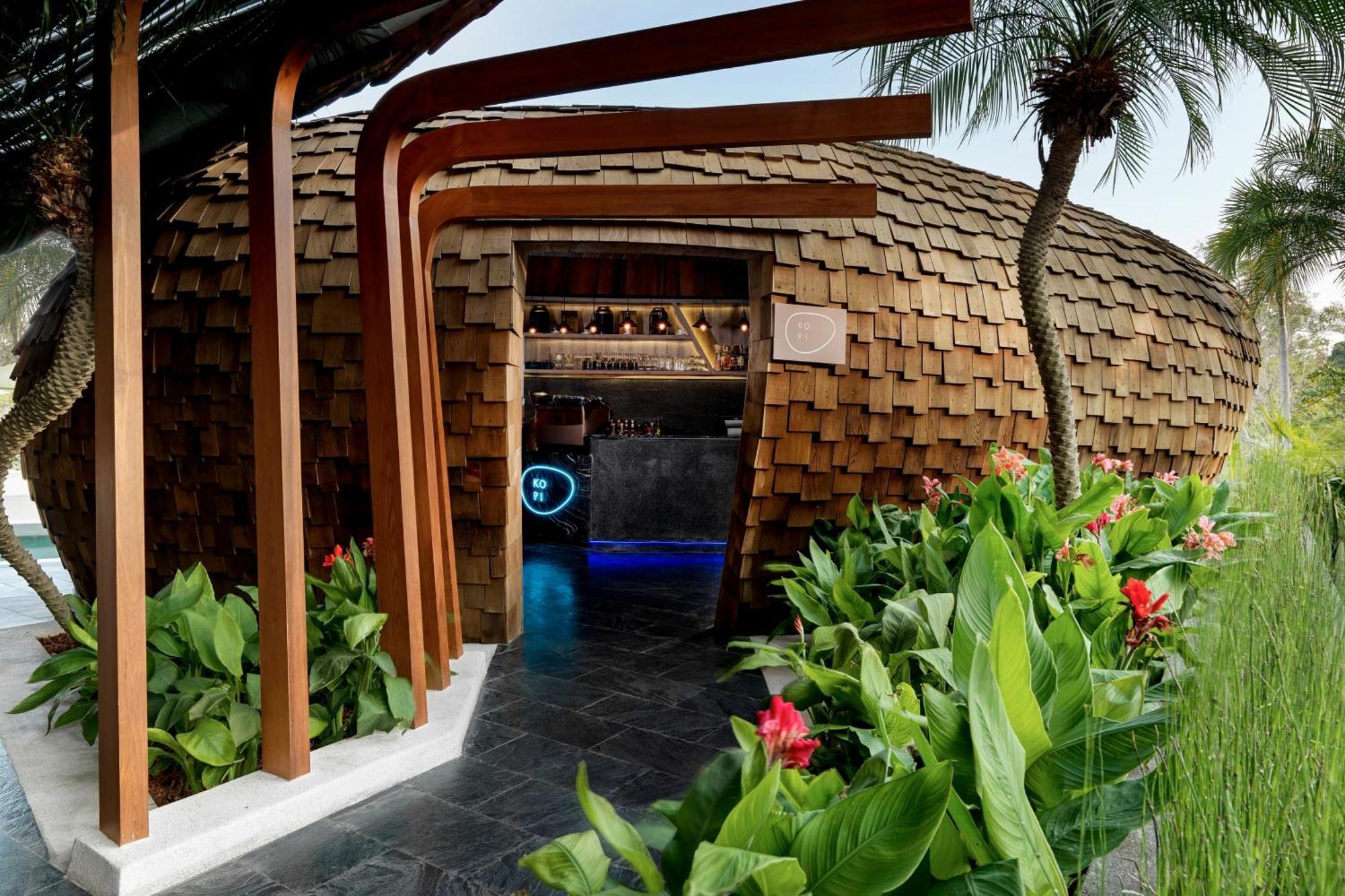 Wyndham Grand Nai Harn Beach Phuket Exterior foto